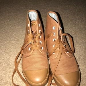 Like new winter shoes